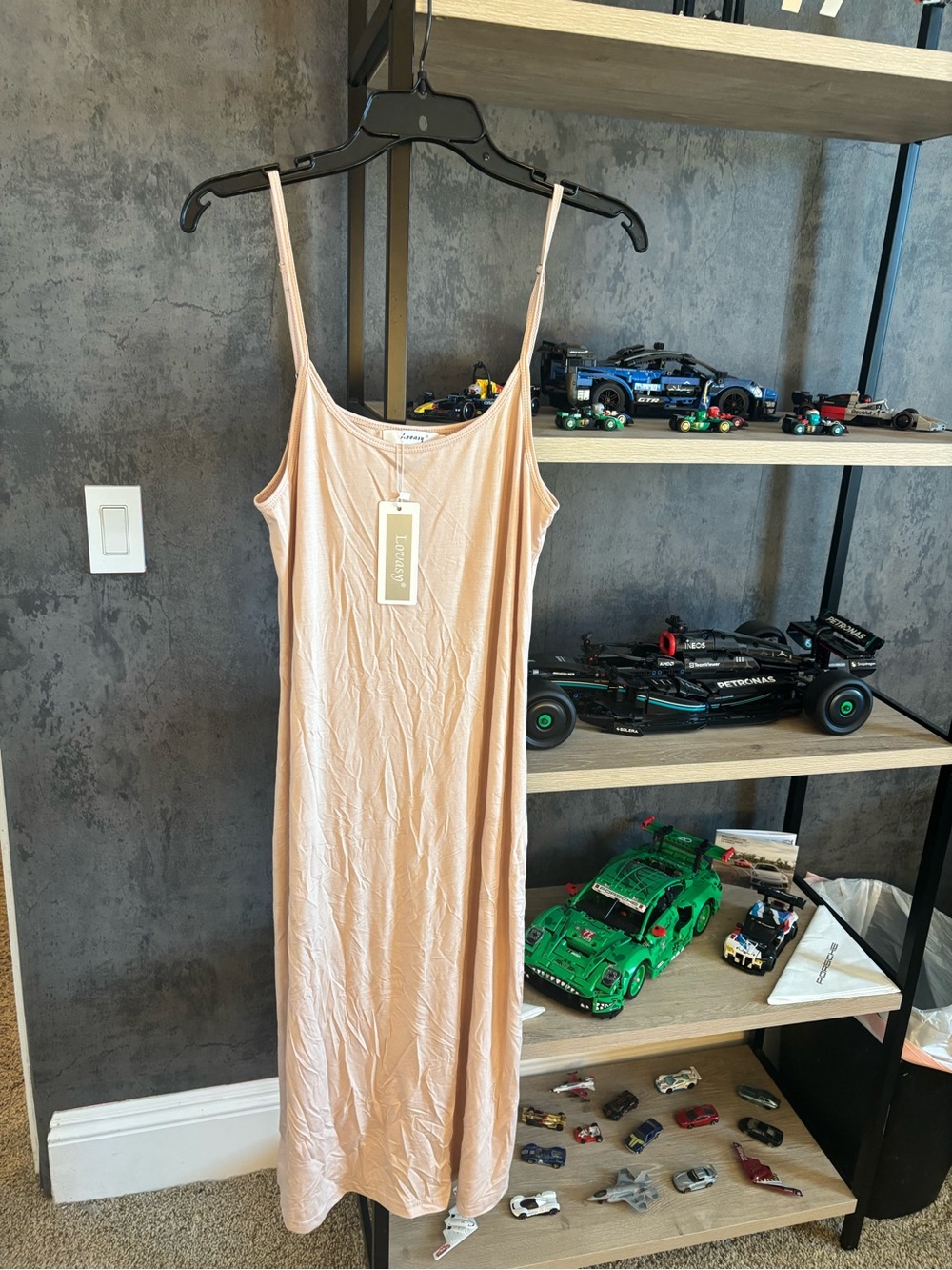 LOVASY Sleeveless Slip Dress in Light nude/blush
